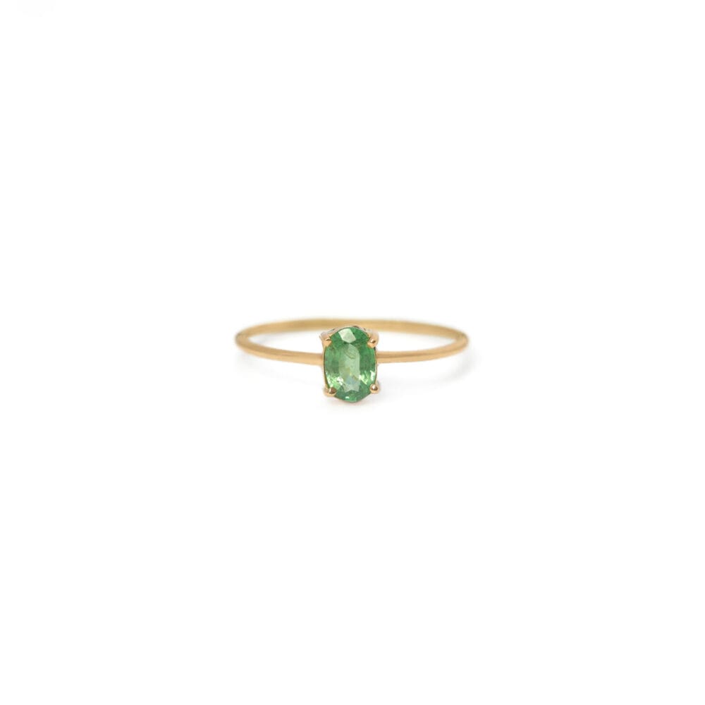 Anillo tsavorita oval